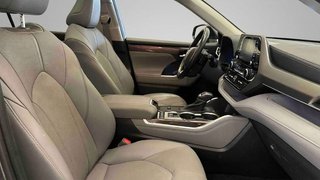 Toyota Highlander Hybrid Advance