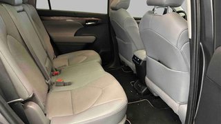 Toyota Highlander Hybrid Advance