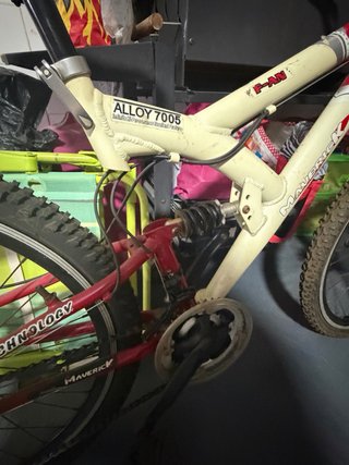 Bicicleta de montaña Alloy 7005