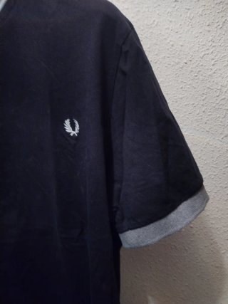 Camiseta Fred Perry Negra