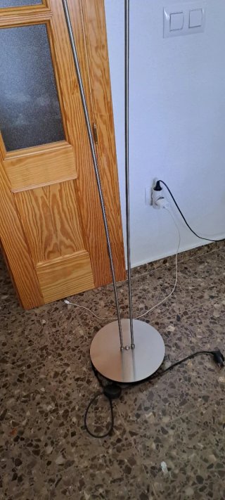 Lámpara de pie moderna