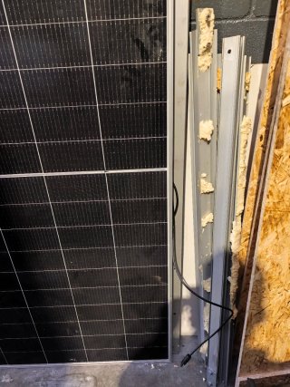 LEER BIEN Paneles solares e inversor