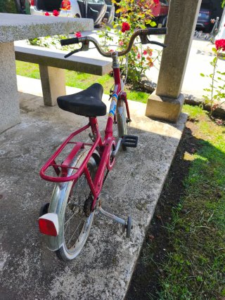 Bicicleta BH infantil roja