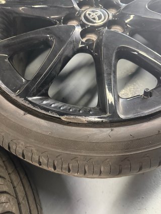 Llantas Toyota Yaris 17 Neumático 205/45R17