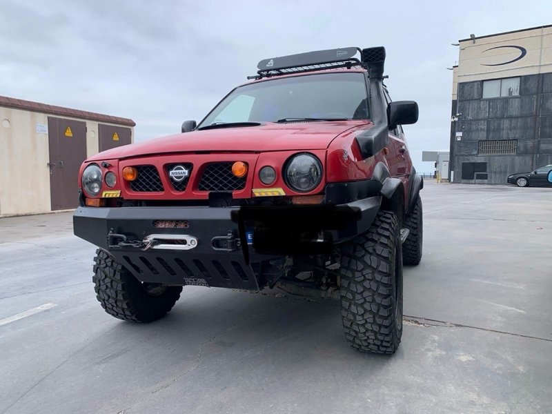 Nissan Terrano II   2.4 gasolina - foto 1