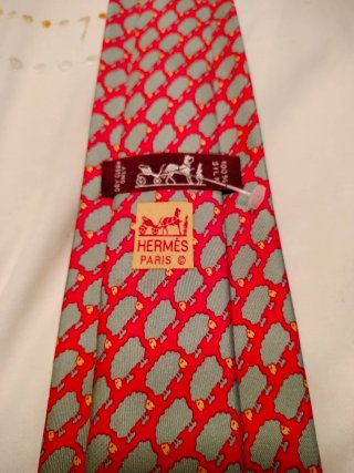 Cravatta Hermes Ovejas Roja Gris
