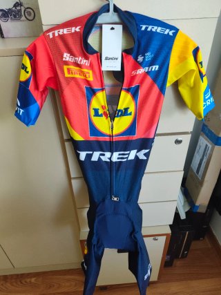 4 Monos originales world tour Lidl Trek Talla S