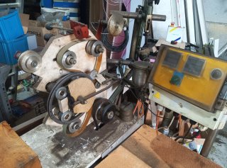 Bobinadora núcleos toroidal