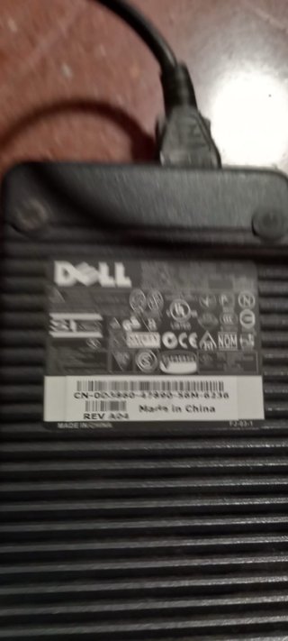 Adaptador de corriente Dell