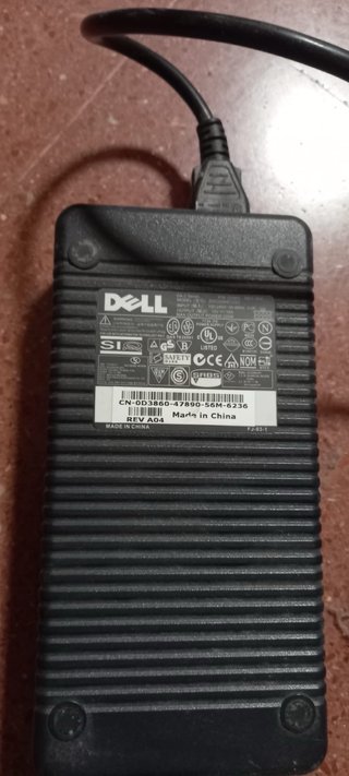 Adaptador de corriente Dell