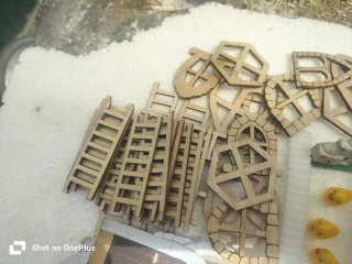Lote miniaturas madera y plástico