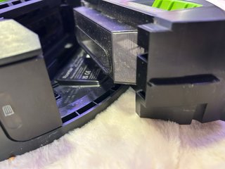 iRobot Roomba j7+ con base auto vaciado