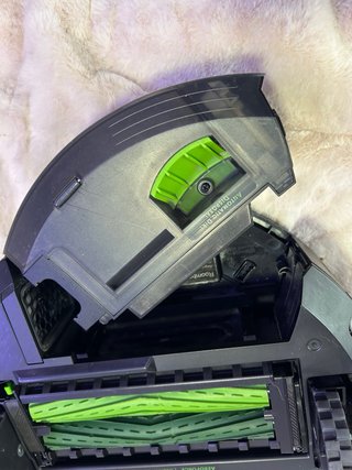 iRobot Roomba j7+ con base auto vaciado