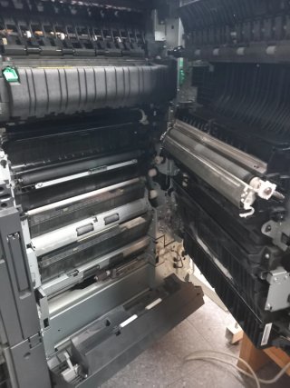 Konica Minolta bizhub C454e Fotocopiadora