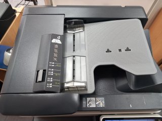 Konica Minolta bizhub C454e Fotocopiadora