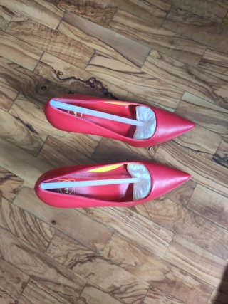 Zapatos planos rojos y amarillos Lidl