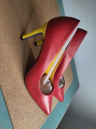 Zapatos planos rojos y amarillos Lidl