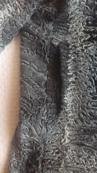 Chaquetón de astracán gris
