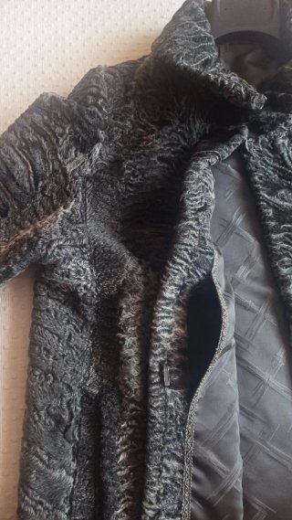 Chaquetón de astracán gris