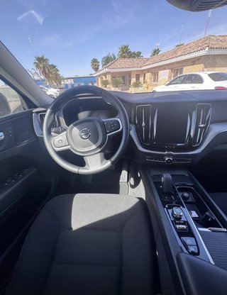 Volvo XC60 Volvo Xc60 2.0 B4 D AWD Momentum Pro Auto
