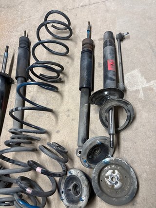 Suspensión BMW E46 Amortiguadores y Muelles