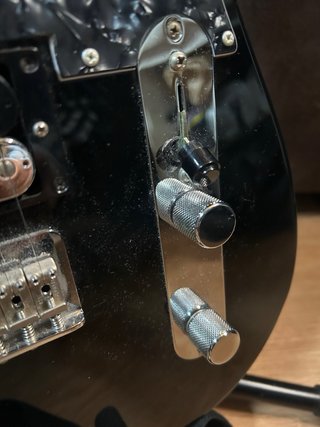 Telecaster HH Negra con Funda y Correa de Fender
