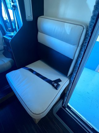 AUTOCARAVANA MC LOUIS FACE TO FACE