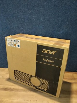 Proyector Acer Essential X1128i DLP 4800 Lúmenes