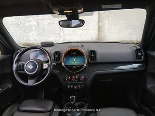 Renting - MINI COUNTRYMAN Cooper