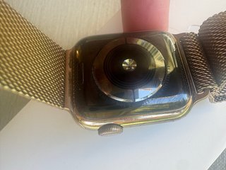 Apple watch series 4  40mm GOLD