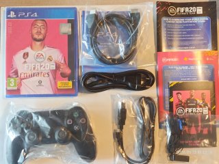 PS4 Slim 1TB + FIFA 20