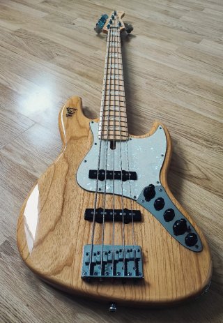Marcus Miller V7 Swamp Ash-5, 1ª Gen + Firma Bona
