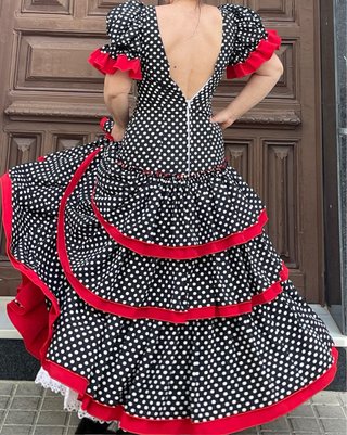 Traje de Flamenca Lunares Negro/Rojo T.38-40