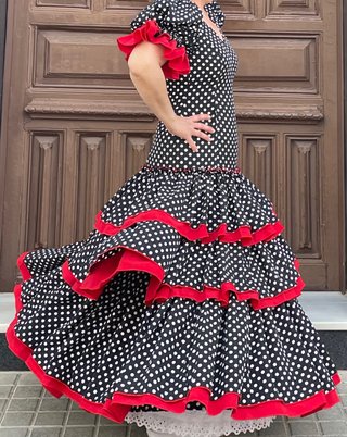Traje de Flamenca Lunares Negro/Rojo T.38-40