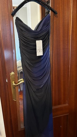Vestido Zara palabra de honor negro y azul