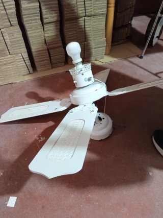Regalo Lámpara Ventilador Blanco