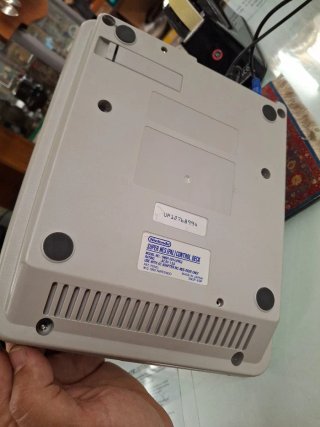 Super Nintendo + Mando Gris