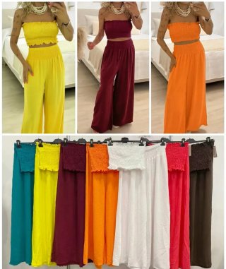 Conjunto dos piezas crop top y pantalón palazzo