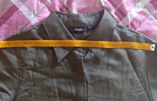 Abito camicia in lino verde oliva