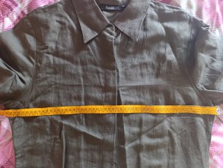 Abito camicia in lino verde oliva