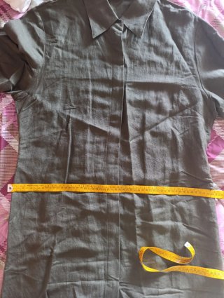 Abito camicia in lino verde oliva