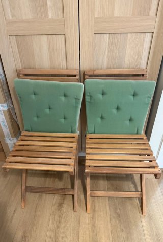 Set de 1 Mesa y 2 Sillas Plegables de Madera