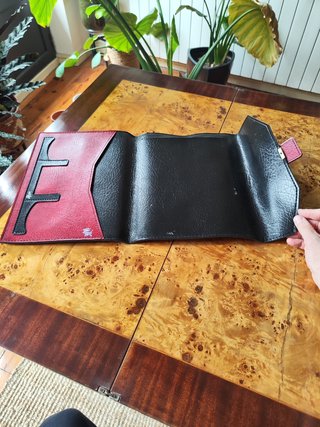 Carpeta portadocumentos tipo piel roja
