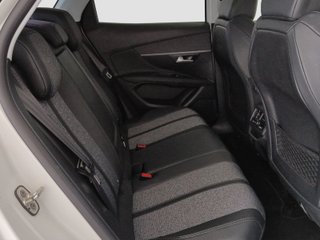 PEUGEOT 3008 1.2 PURETECH 130 ALLURE
