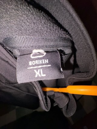 Cortavientos Boriken Negro