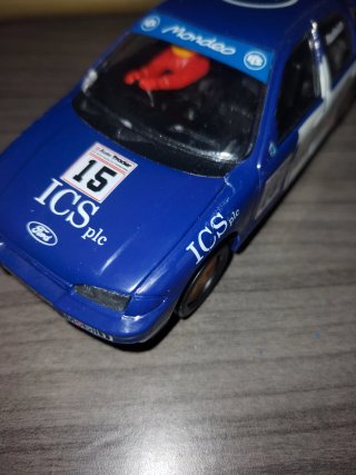 Scalextric Ford Mondeo ICS 15