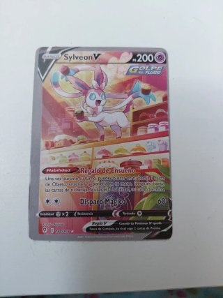 Sylveon V 184/203 Carta Pokémon