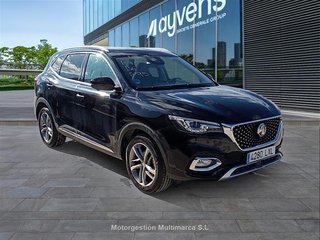 Renting - MG HS Luxury