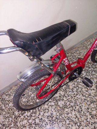Bicicleta infantil. plegable. Motoretta