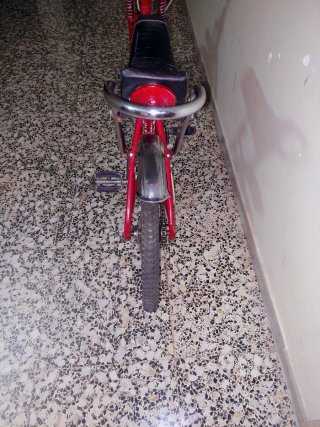 Bicicleta infantil. plegable. Motoretta